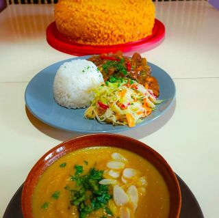 STŘEDEČNÍ VESELÉ TŘÍCHODOVÉ MENU 12.11. 10-15 MAROCKÁ KVĚTÁKOVÁ POLÉVKA, ROBI KUNG-PAO, JASMÍNOVÁ RÝŽE, ZELNÝ SALÁT, VEGAN...