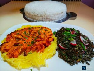 LÉČIVÉ ÚTERÝ - vegan steak 👍 MISO POLÉVKA SE SOBA NUDLEMI, KVĚTÁKOVÝ STEAK S UZENOU PAPRIKOU A ČERNOU ČOČKOU, BRAMBOROVÁ...